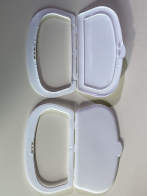 الغطاء البلاستيكي المقاوم للتبخير 108 * 60mm شكل القطاع