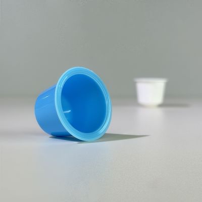 كوب بلاستيك PP للاستعمال مرة واحدة سعة 10 مل مع غطاء من رقائق الألومنيوم لتغليف المواد الغذائية