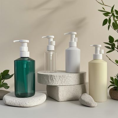 300ml-500ml زجاجة مضخة لوشن بطاقة بي تي على شكل أسطوانة للتغليف التجميلي مع طباعة شعارية قابلة للتخصيص