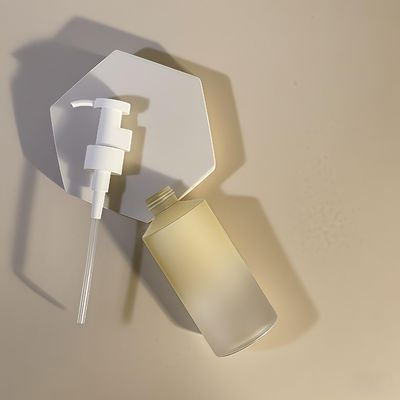 300ml-500ml زجاجة مضخة لوشن بطاقة بي تي على شكل أسطوانة للتغليف التجميلي مع طباعة شعارية قابلة للتخصيص