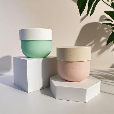 وعاء بلاستيكي من مادة البولي بروبيلين الآمنة غذائيًا مع غطاء لولبي وملصق مطبوع بالأشعة فوق البنفسجية لكريمات الوجه والجسم التجميلية بسعة 150-500 مل (عبوة تشير)