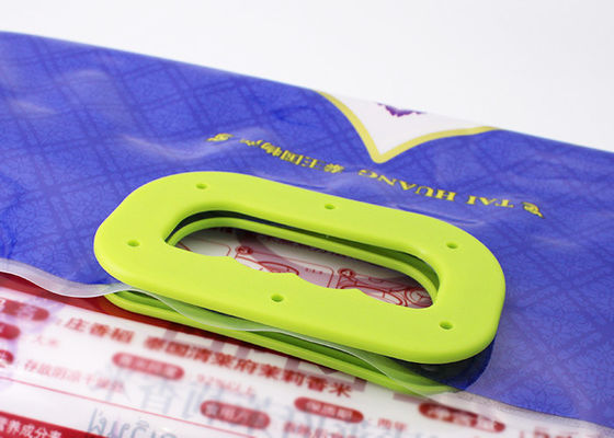 حقيبة حمل بلاستيكية صلبة الوزن مقابض نوع قفل مع 6 ثقوب ربط على أكياس الأرز